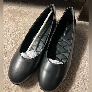 Women’s Non-Slip Flats